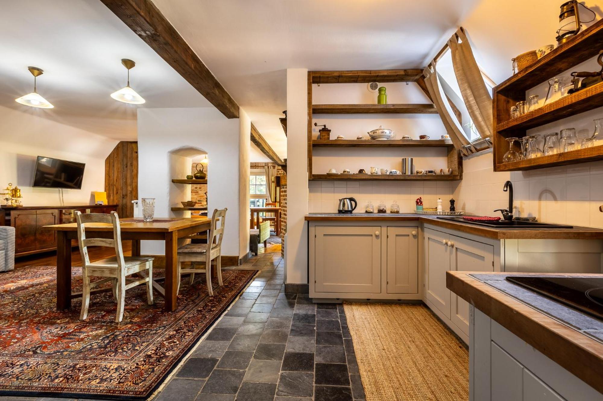 Gosciniec Pod Zajacem Bed & Breakfast Olesnica  Bagian luar foto